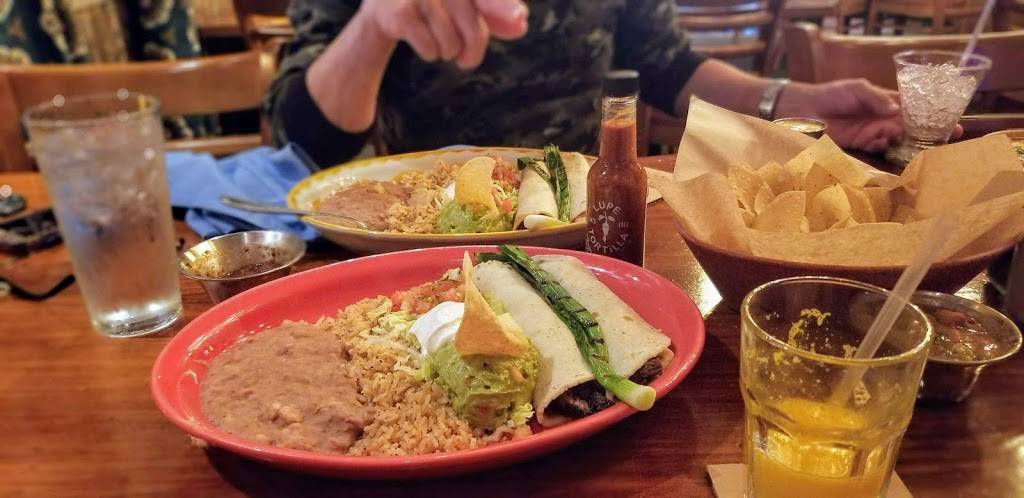 Carrabbas Italian Grill | restaurant | 5440 Farm to Market 1960 Rd W, Houston, TX 77069, USA | 2813978255 OR +1 281-397-8255