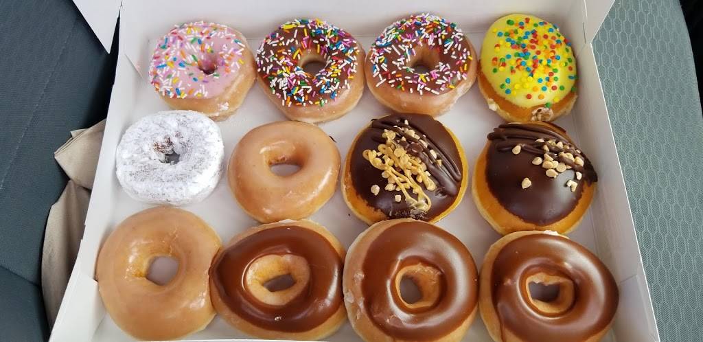 Krispy Kreme | bakery | 5310 W Irlo Bronson Memorial Hwy, Kissimmee, FL 34746, USA | 4073908133 OR +1 407-390-8133