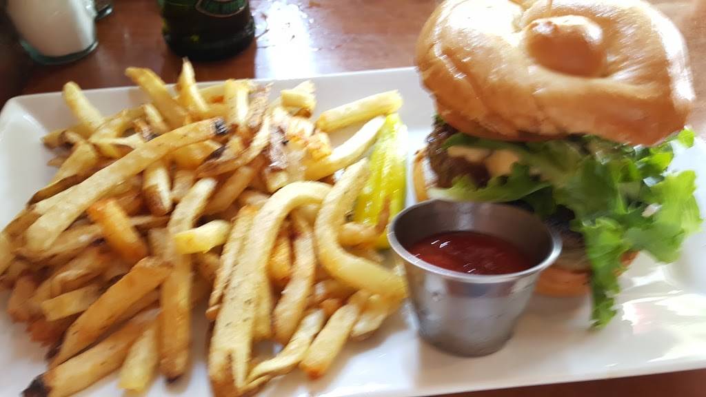 The Fork N Cork | restaurant | 122 Market St, Wilmington, NC 28401, USA | 9102285247 OR +1 910-228-5247