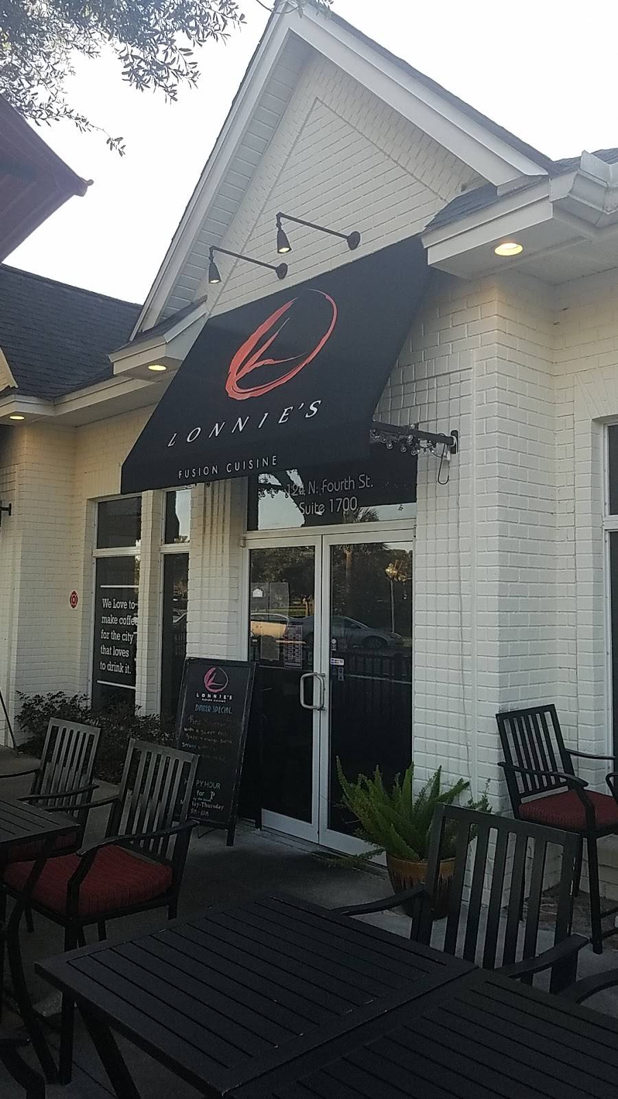 Lonnies | restaurant | 124 N 4th St #1700, Lake Mary, FL 32746, USA | 4078785804 OR +1 407-878-5804