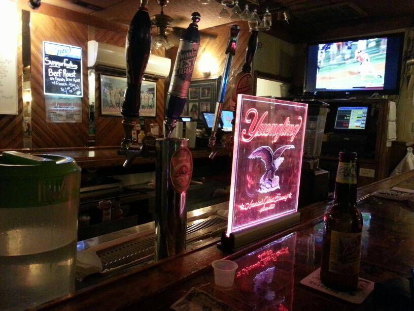 Mazlooms Bar & Restaurant | restaurant | 57 Valley St, New Philadelphia, PA 17959, USA | 5702776118 OR +1 570-277-6118