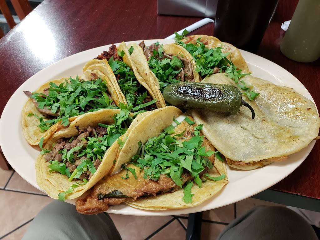 Panchos Burritos | restaurant | 816 W Golf Rd, Schaumburg, IL 60194, USA | 8478854056 OR +1 847-885-4056