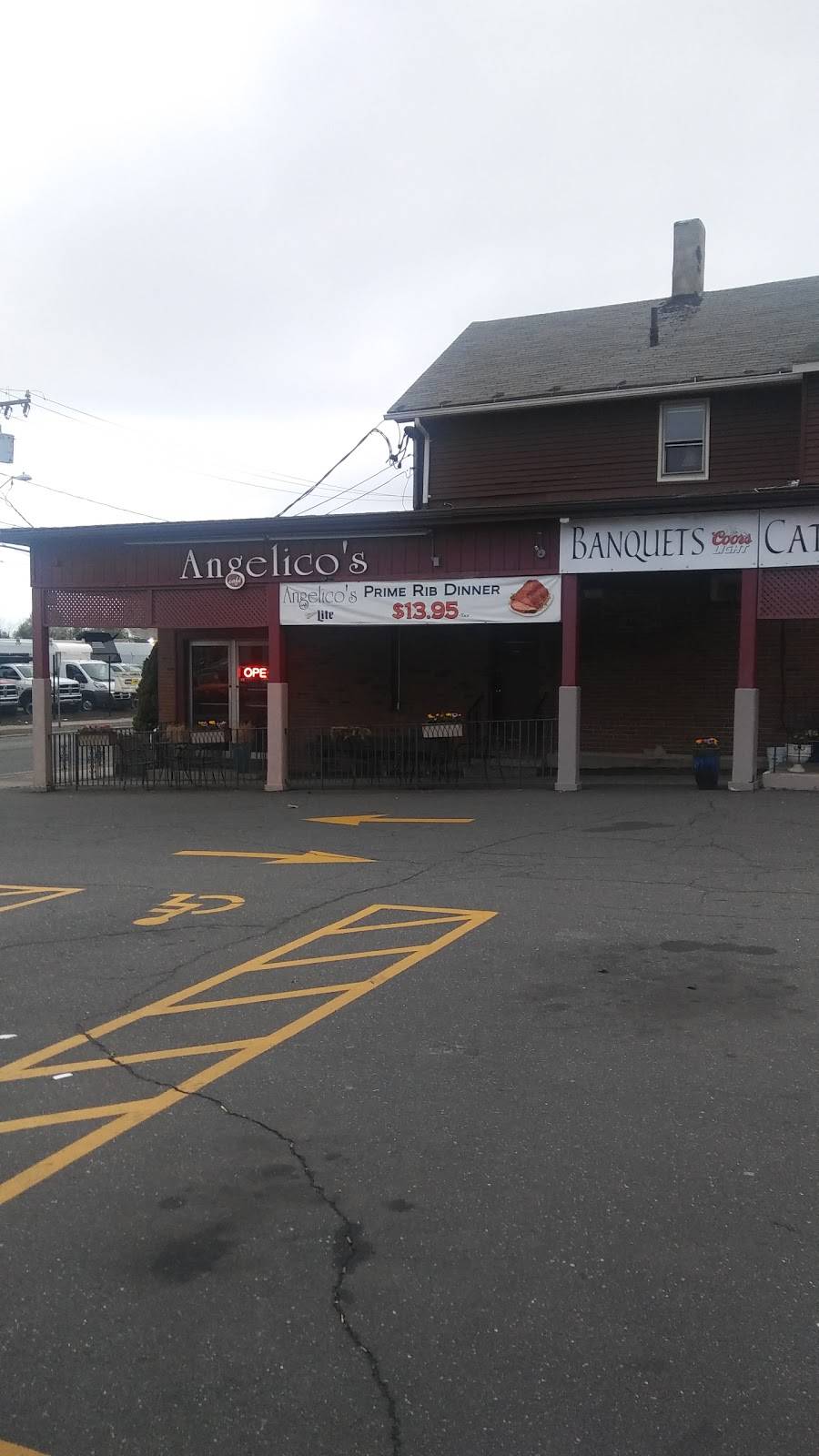 Angelicos Cafe | restaurant | 542 E Main St, New Britain, CT 06051, USA | 8602243811 OR +1 860-224-3811