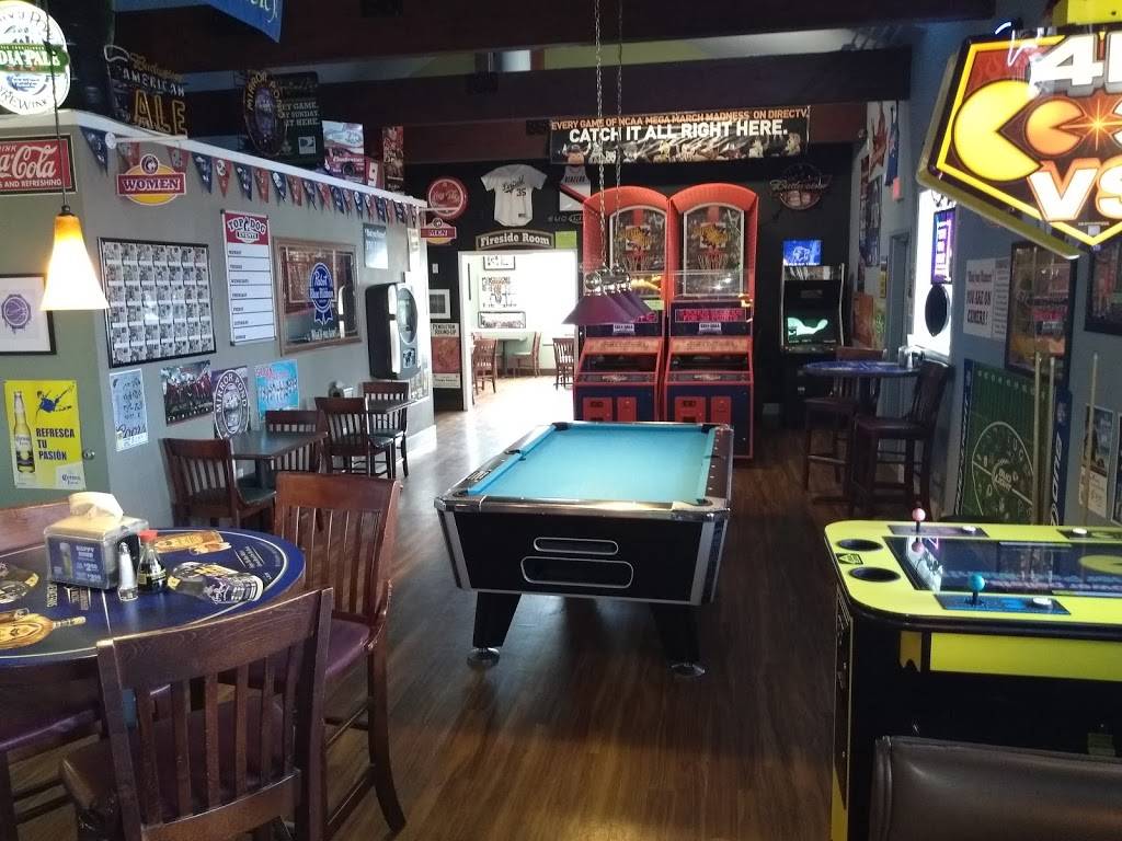 Top Dog Sports Grill | restaurant | 1798 12th St SE, Salem, OR 97302, USA | 5035860245 OR +1 503-586-0245