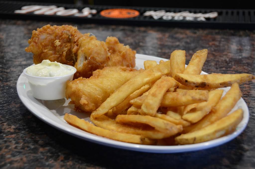 Chads Pizza & Restaurant | restaurant | 909 W 23rd St, Cedar Falls, IA 50613, USA | 3192422263 OR +1 319-242-2263