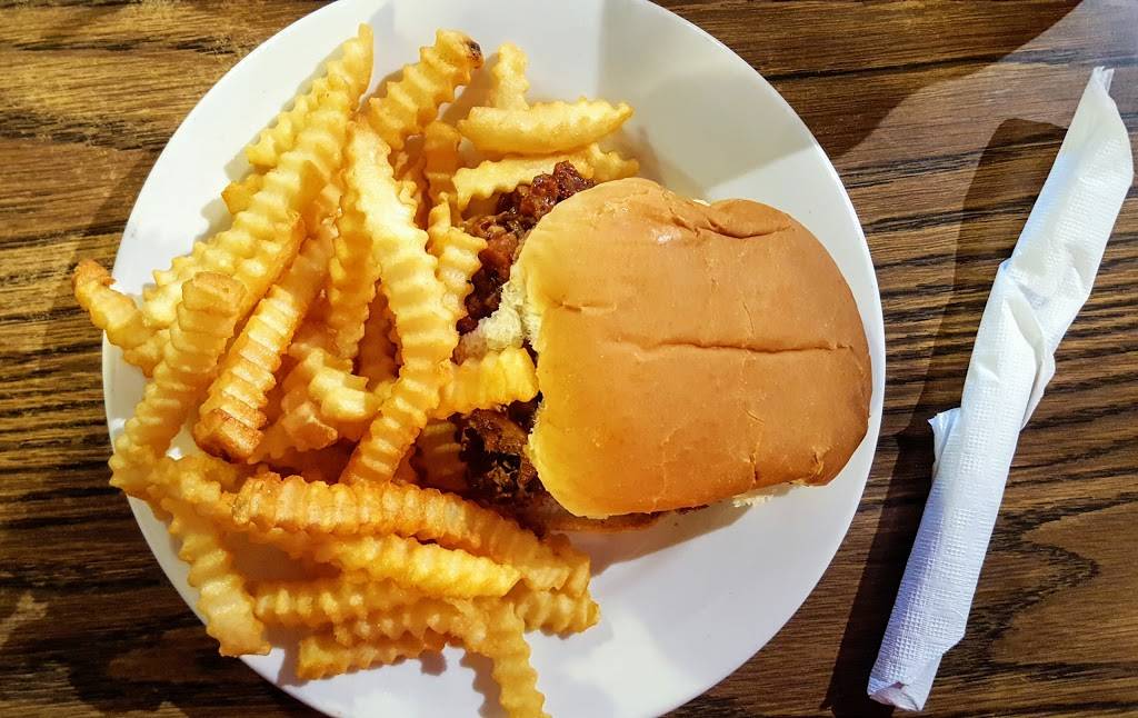 Railroad Cafe | restaurant | 641 W Main St, Mitchell, IN 47446, USA | 8129922300 OR +1 812-992-2300