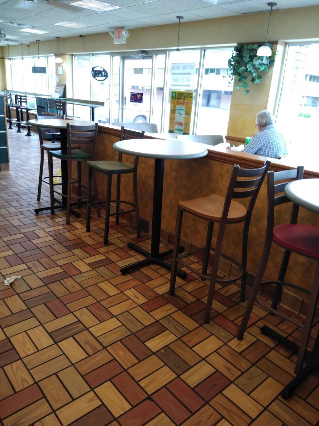 Subway Restaurants | restaurant | 1205 Hampton Ave, St. Louis, MO 63139, USA | 3146455440 OR +1 314-645-5440