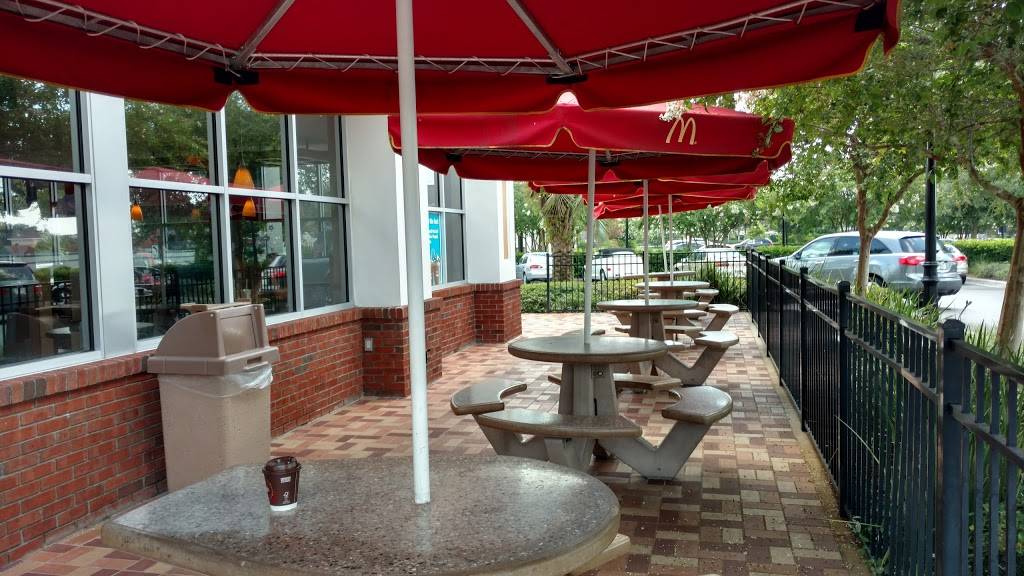 McDonalds | cafe | 4080 Wedgewood Ln, The Villages, FL 32162, USA | 3527537360 OR +1 352-753-7360