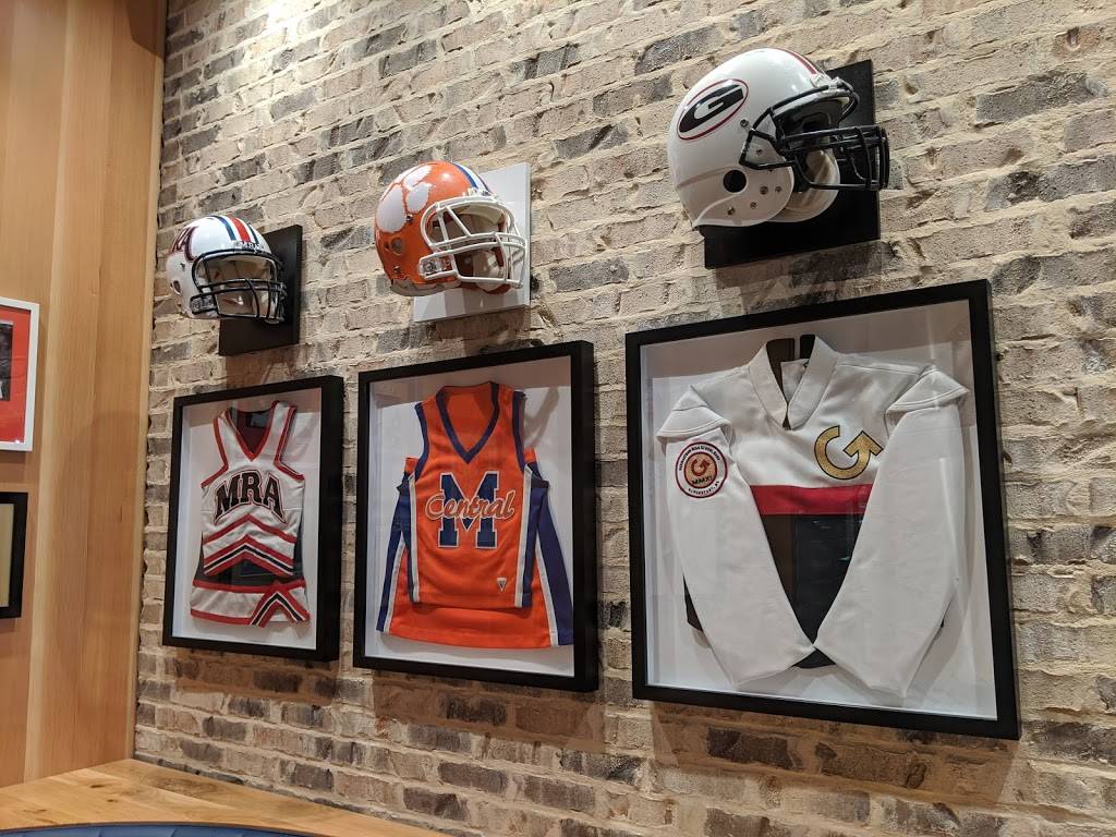 Raising Canes Chicken Fingers | meal takeaway | 157 Grandview Blvd, Madison, MS 39110, USA | 6016052609 OR +1 601-605-2609