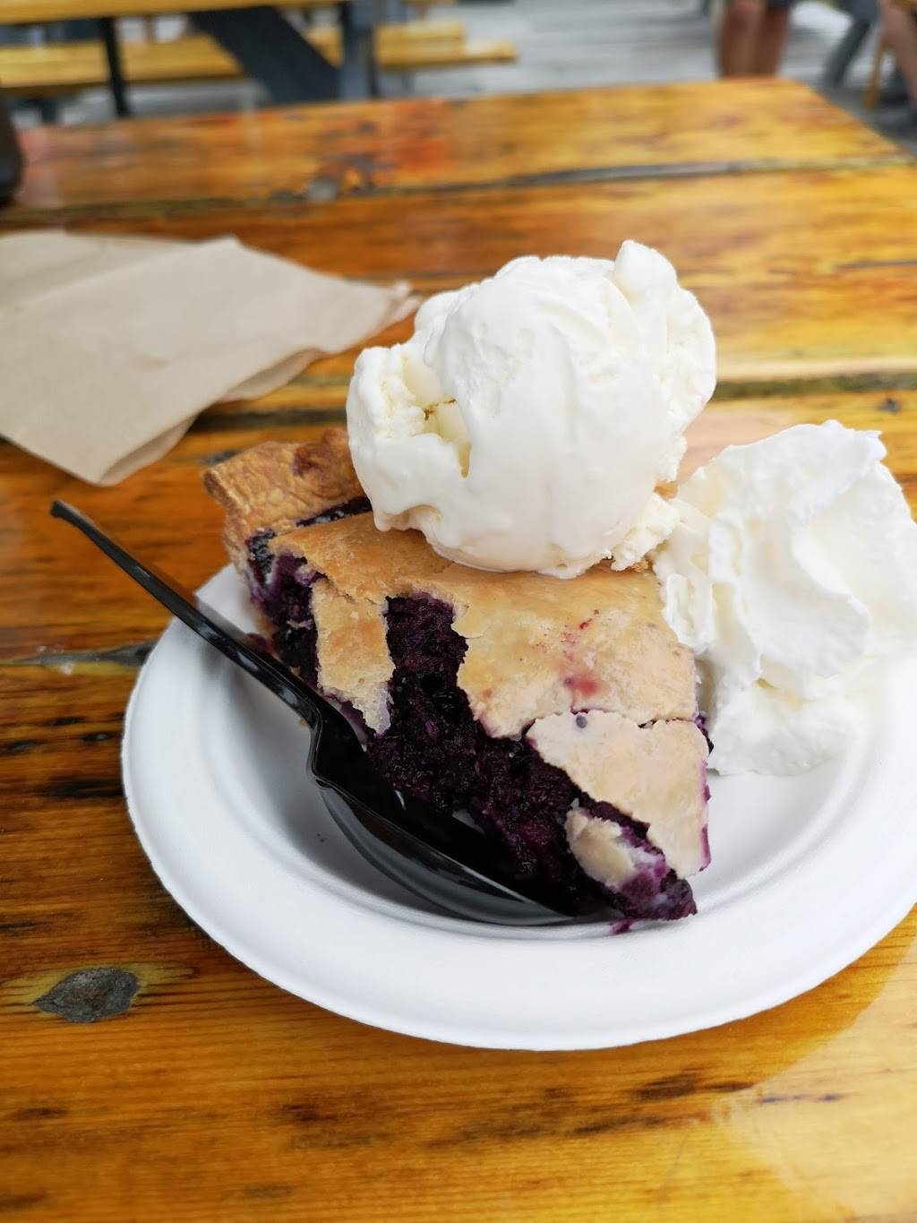 Boothbay Lobster Wharf | restaurant | 97 Atlantic Ave, Boothbay Harbor, ME 04538, USA | 2076334900 OR +1 207-633-4900