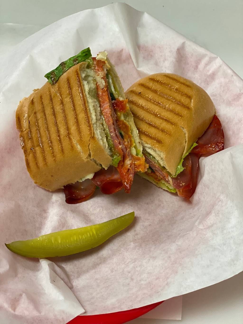 Mayas Gourmet Pizza | restaurant | 660 E San Ysidro Blvd suite # c, San Ysidro, CA 92173, USA | 6198165999 OR +1 619-816-5999