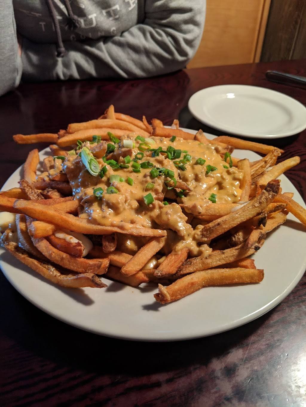 Riverstone Taverne | restaurant | 5288 Center Rd, Brunswick, OH 44212, USA | 3304839900 OR +1 330-483-9900