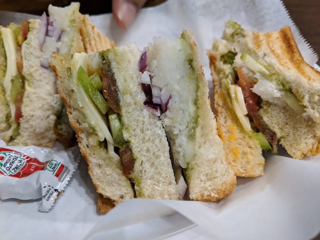 Eggoholic Schaumburg | meal takeaway | 829 W Higgins Rd, Schaumburg, IL 60195, USA | 8475654105 OR +1 847-565-4105