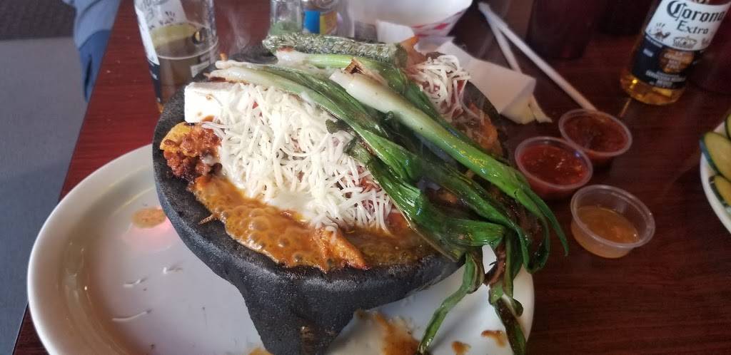 3 Hermanos Taqueria | restaurant | 900 Sterling Pkwy, Lincoln, CA 95648, USA | 9162539107 OR +1 916-253-9107