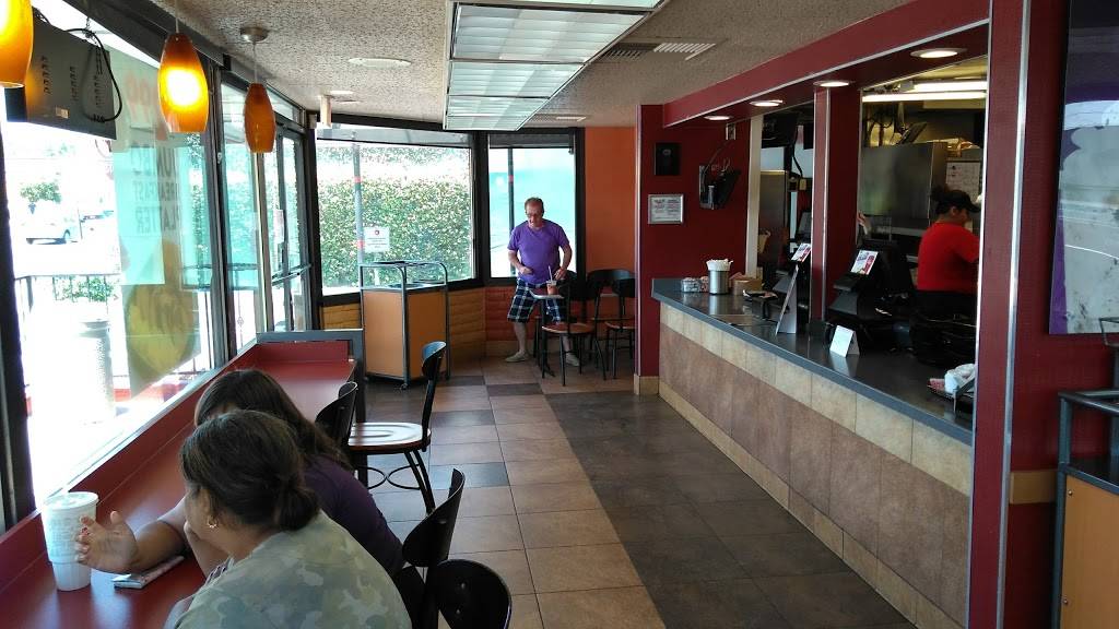 Jack in the Box | restaurant | 6416 Woodman Ave, Van Nuys, CA 91401, USA | 8189090066 OR +1 818-909-0066