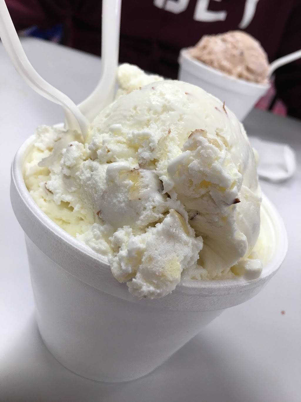 La Michoacana Ice Cream | restaurant | 5623 Mission Boulevard, Riverside, CA 92509, USA | 9512899405 OR +1 951-289-9405