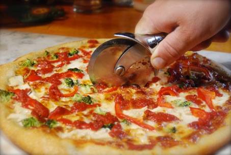 Little Zoes Pizza. Brick oven and Take & Bake | restaurant | 149 Emerald St #5, Keene, NH 03431, USA | 6033586001 OR +1 603-358-6001