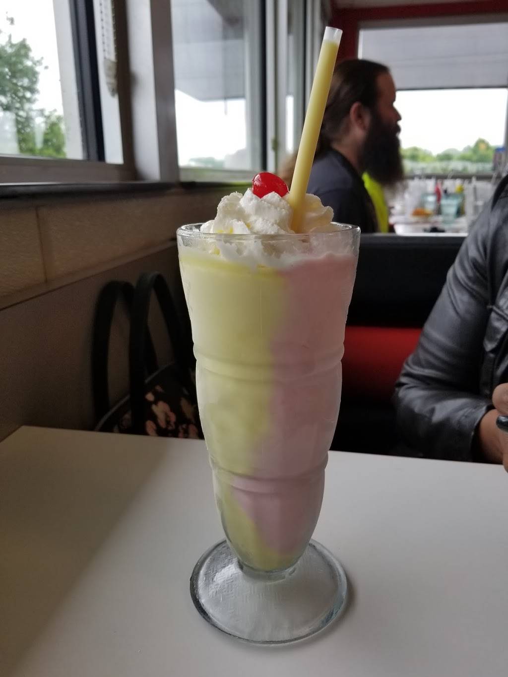 Steak n Shake | restaurant | 312 N US-41, Schererville, IN 46375, USA | 2193222563 OR +1 219-322-2563