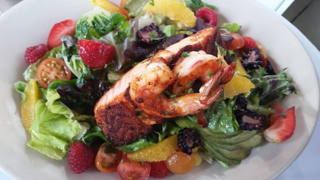 The Fish Hopper | restaurant | 700 Cannery Row, Monterey, CA 93940, USA | 8313728543 OR +1 831-372-8543