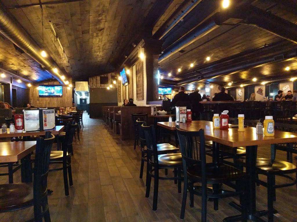 Chucks Roadhouse Bar & Grill | restaurant | 6675 Tecumseh Rd E, Windsor, ON N8T 1E7, Canada | 2262219800 OR +1 226-221-9800