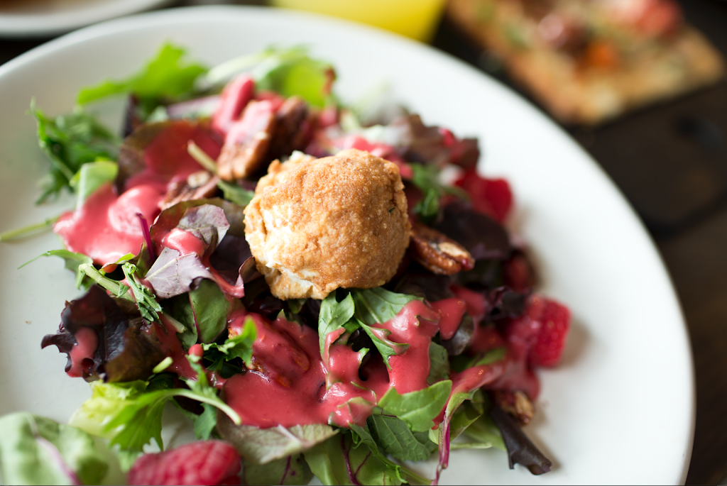 Not Your Average Joes | restaurant | 210 Andover St Unit P127, Peabody, MA 01960, USA | 9788395637 OR +1 978-839-5637