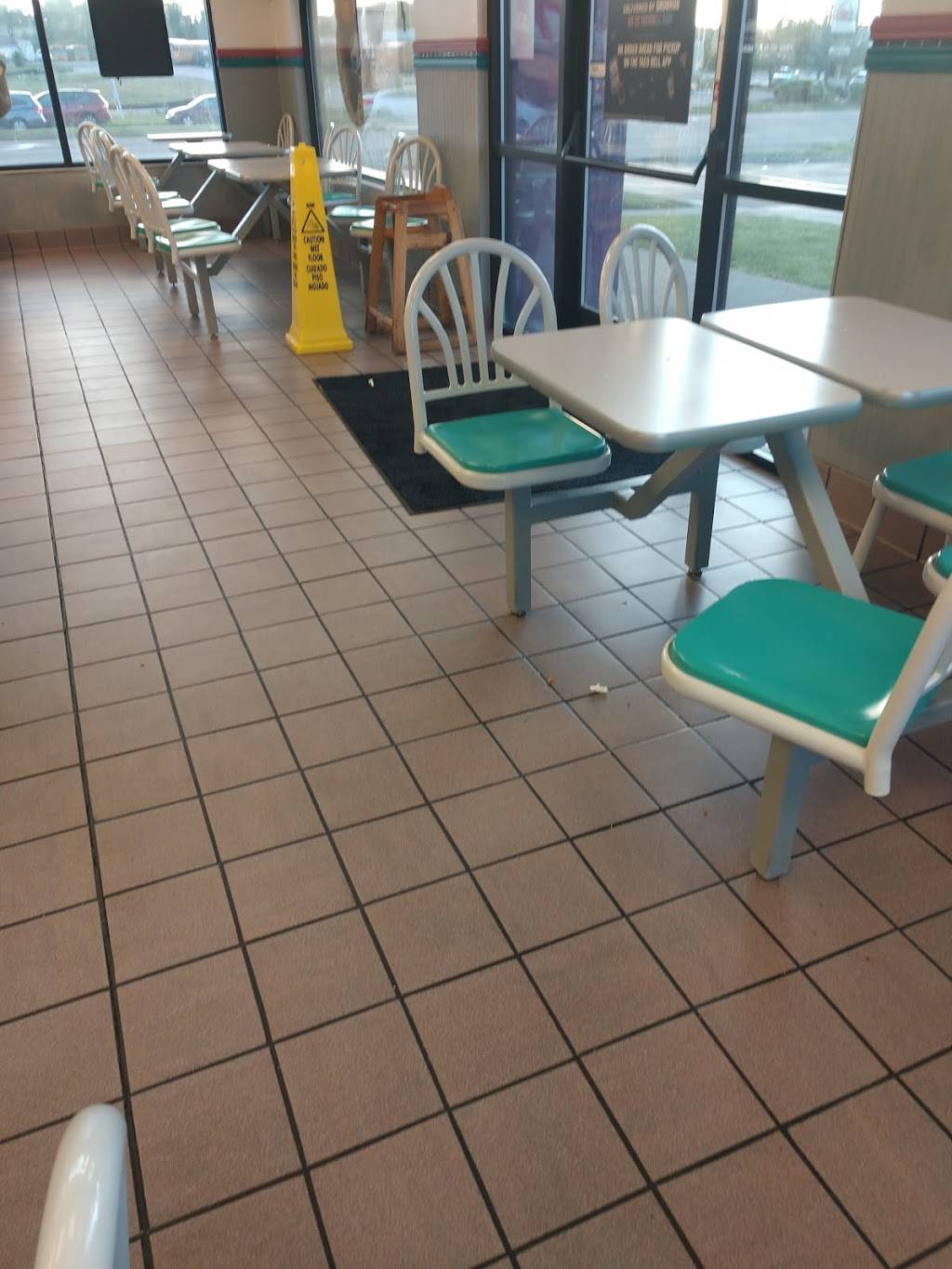 Taco Bell | meal takeaway | 3003 Maynardville Hwy, Knoxville, TN 37918, USA | 8657451838 OR +1 865-745-1838