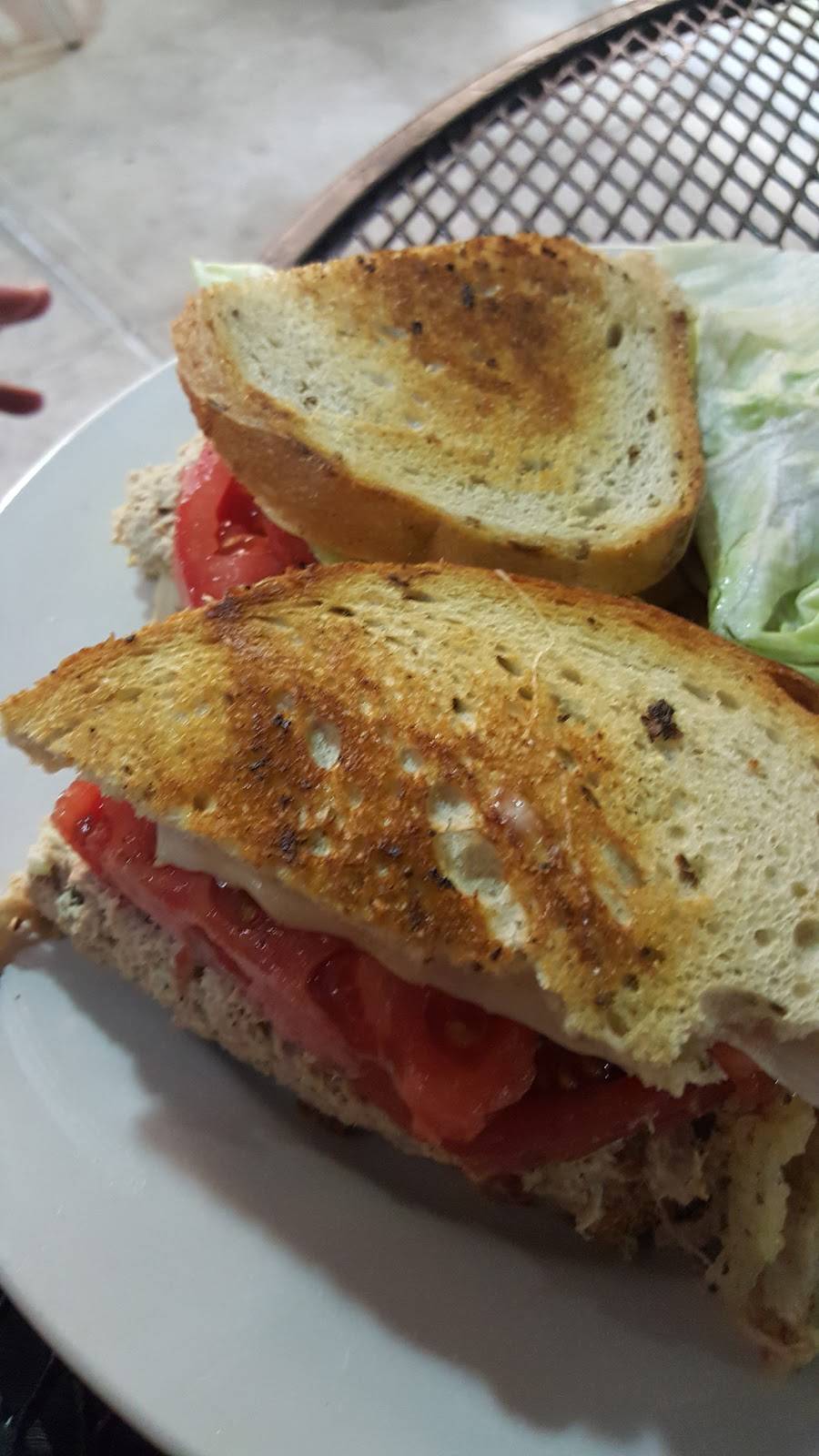 Oceans Grille | restaurant | 3720 N Ocean Blvd, Fort Lauderdale, FL 33308, USA | 9545657703 OR +1 954-565-7703