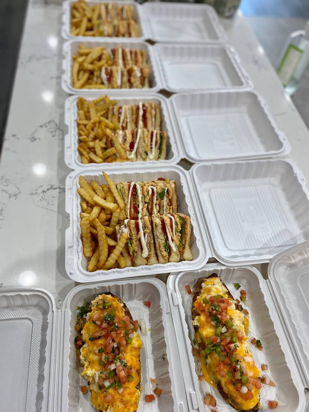 Charo Bros Restaurant | restaurant | 40-42 Junction Blvd, Corona, NY 11368, USA | 3478320335 OR +1 347-832-0335