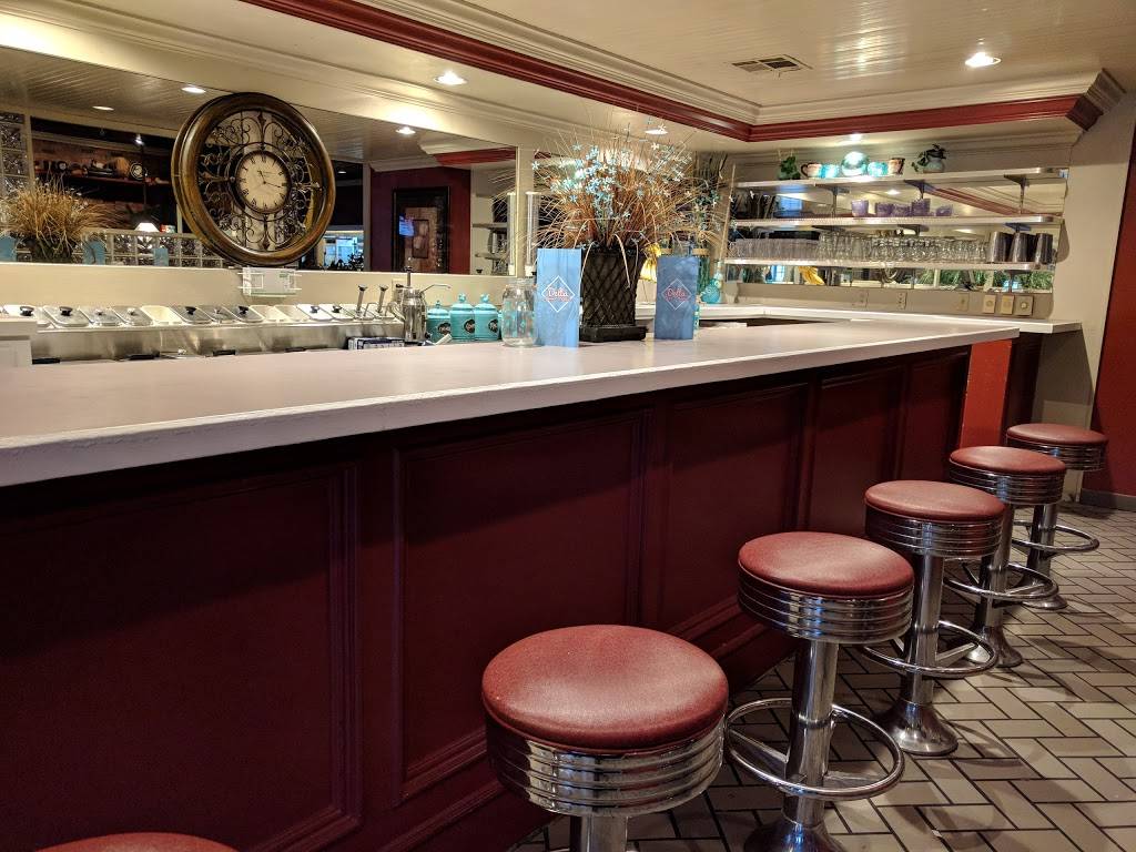 The Delta Cafe Scratch Kitchen | restaurant | 4515 E 51st St, Tulsa, OK 74135, USA | 9189328840 OR +1 918-932-8840