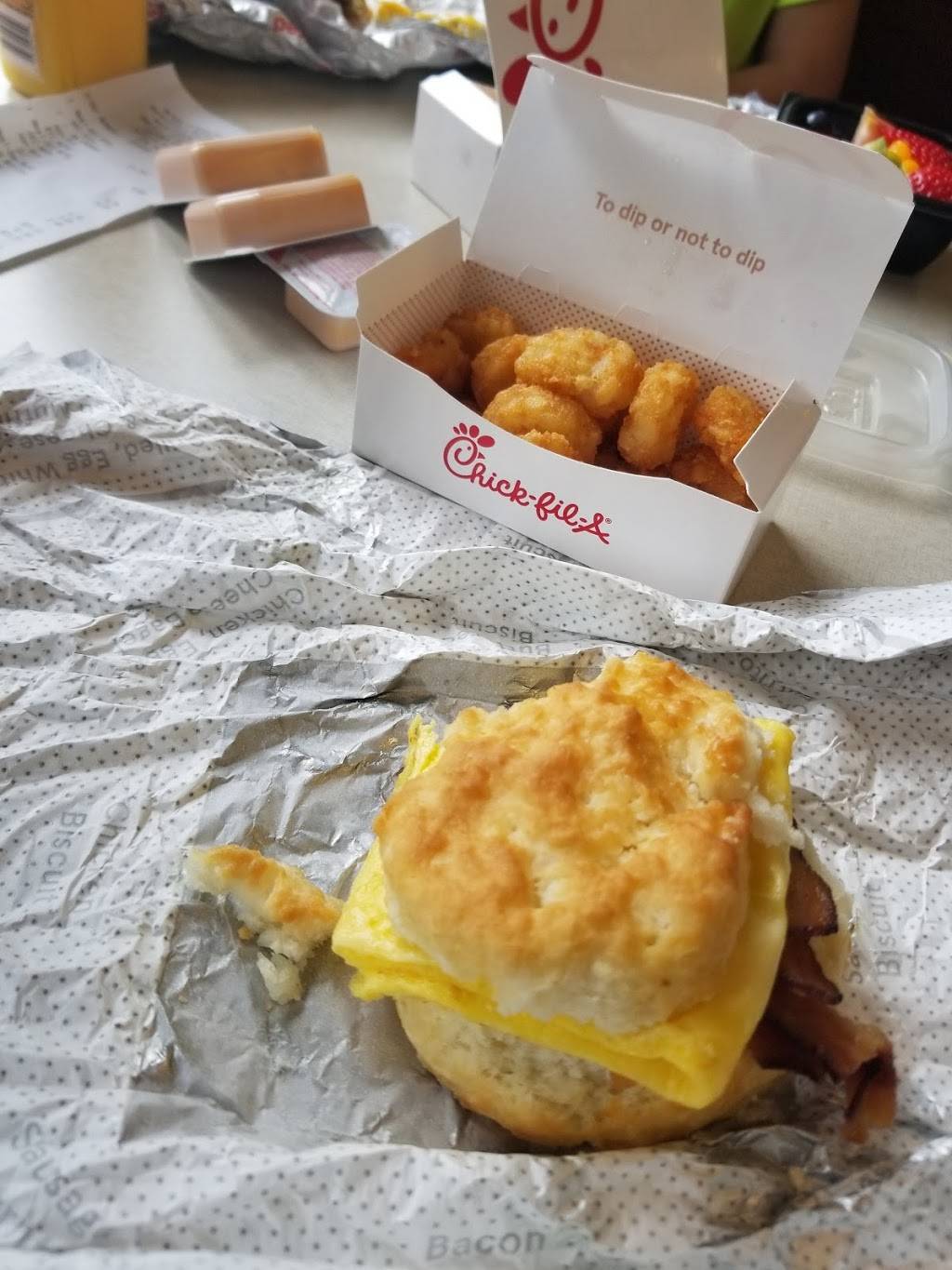 Chick-fil-A | restaurant | 6416 Carlisle Pike Ste 3500, Mechanicsburg, PA 17050, USA | 7177951940 OR +1 717-795-1940