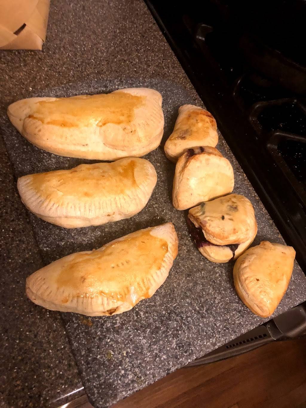 Tacoee | restaurant | 1697 US-64, Benton, TN 37307, USA | 8653606544 OR +1 865-360-6544