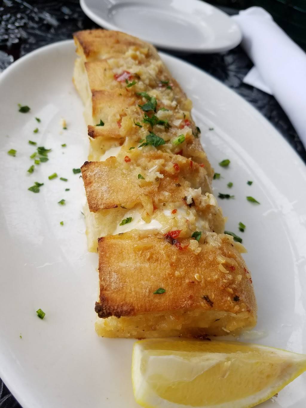 Ralph Brennans Jazz Kitchen | restaurant | 1590 Disneyland Dr, Anaheim, CA 92802, USA | 7147765200 OR +1 714-776-5200