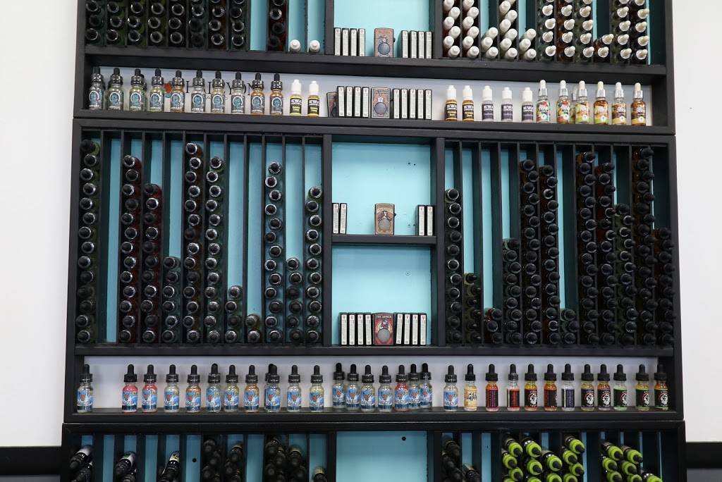 Xclusive Vapor | restaurant | 45-480 Kaneohe Bay Dr, Kaneohe, HI 96744, USA | 8082358273 OR +1 808-235-8273