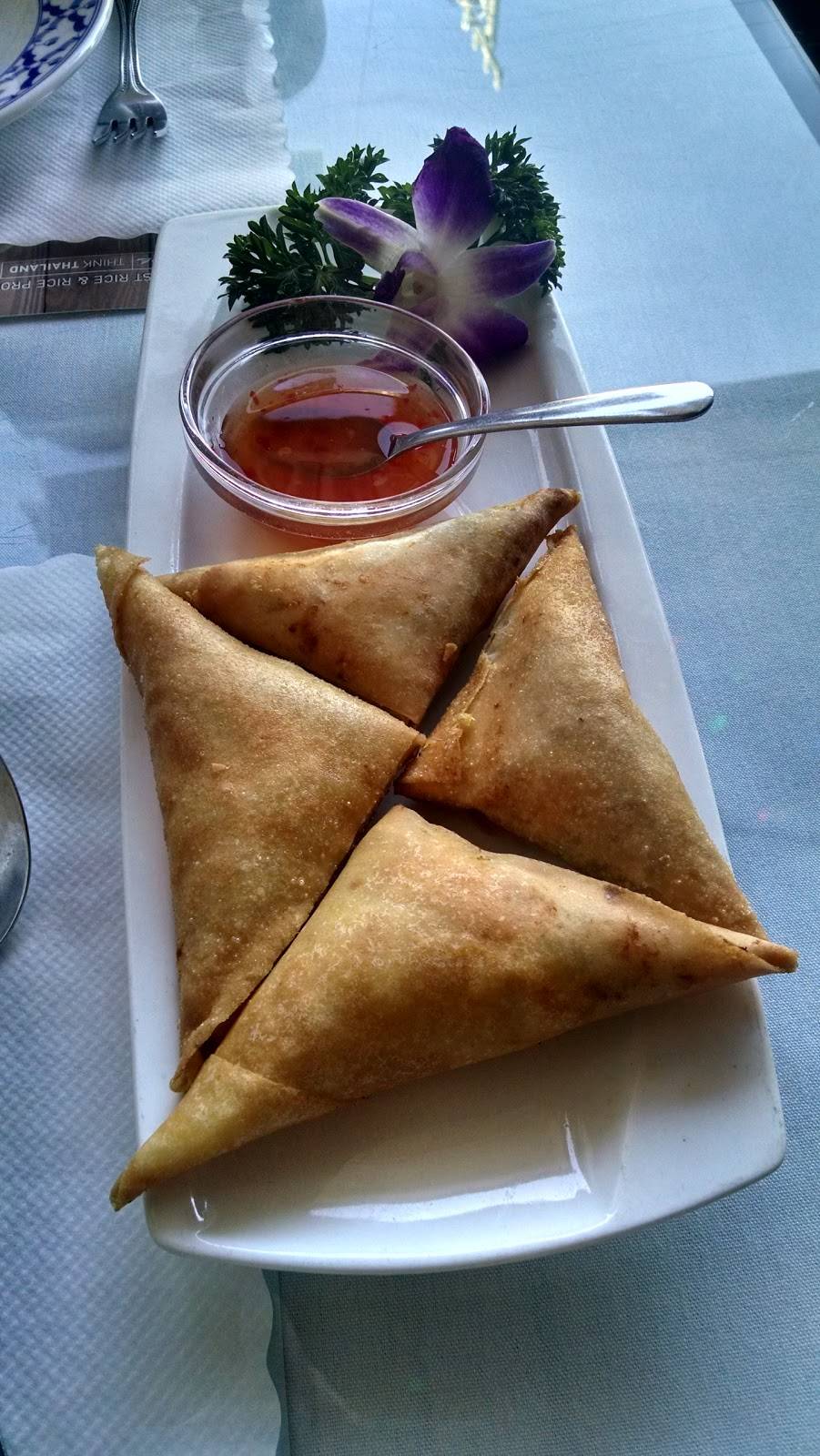 Marnee Thai Restaurant | restaurant | 2225 Irving St, San Francisco, CA 94122, USA | 4156659500 OR +1 415-665-9500