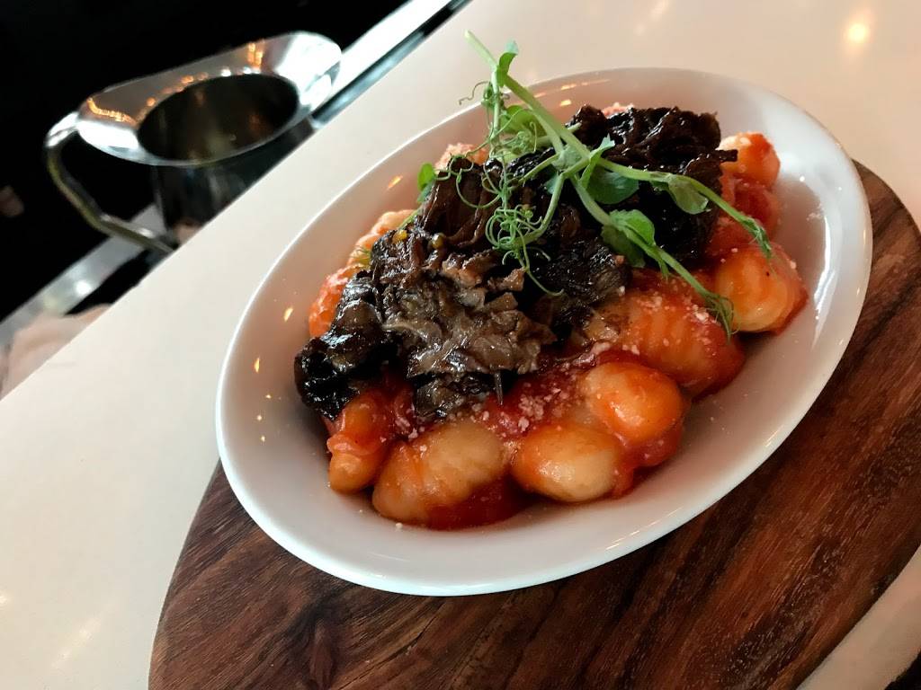 Hotsy-Totsy Bar & Grill and the sidecar speakeasy | restaurant | 2032 Harrison St, Hollywood, FL 33020, USA | 9545442383 OR +1 954-544-2383