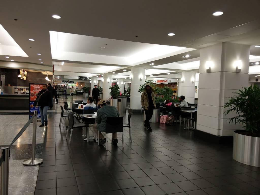 Chick-fil-A | restaurant | 1625 Chestnut St Ste F8, Philadelphia, PA 19103, USA | 2155577853 OR +1 215-557-7853