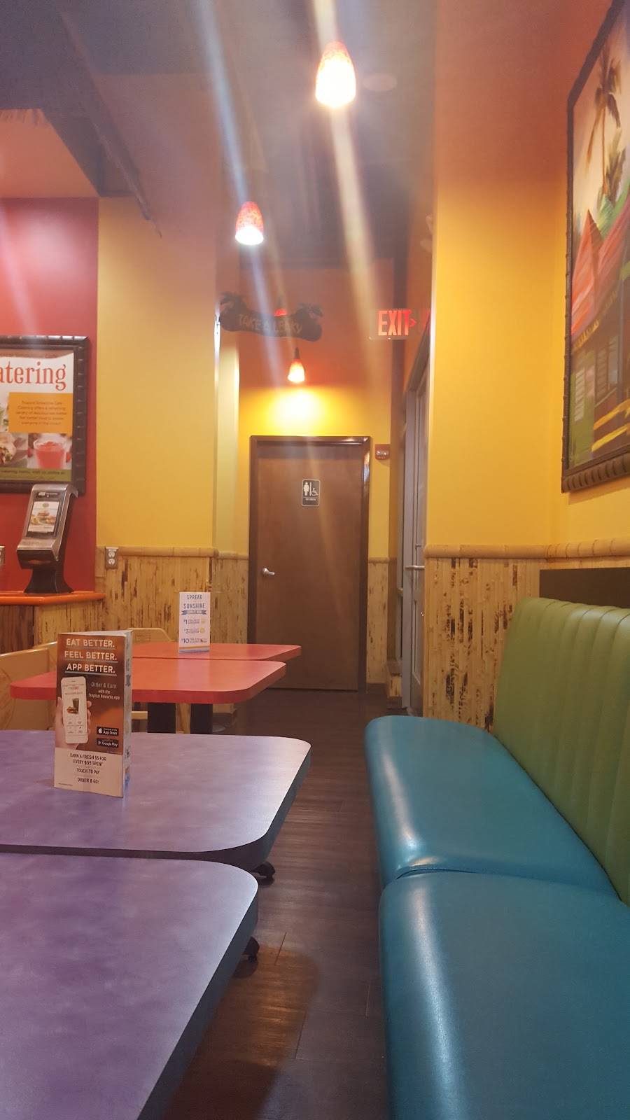 Tropical Smoothie Cafe | restaurant | 3811 Fairfax Dr, Arlington, VA 22203, USA | 7032432933 OR +1 703-243-2933