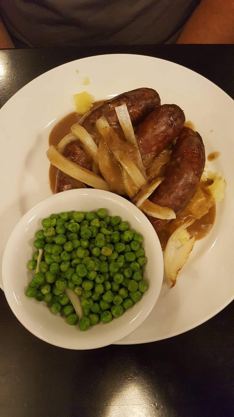 Charles Dickens Pub | restaurant | 505 Dundas St, Woodstock, ON N4S 1C4, Canada | 5194212218 OR +1 519-421-2218