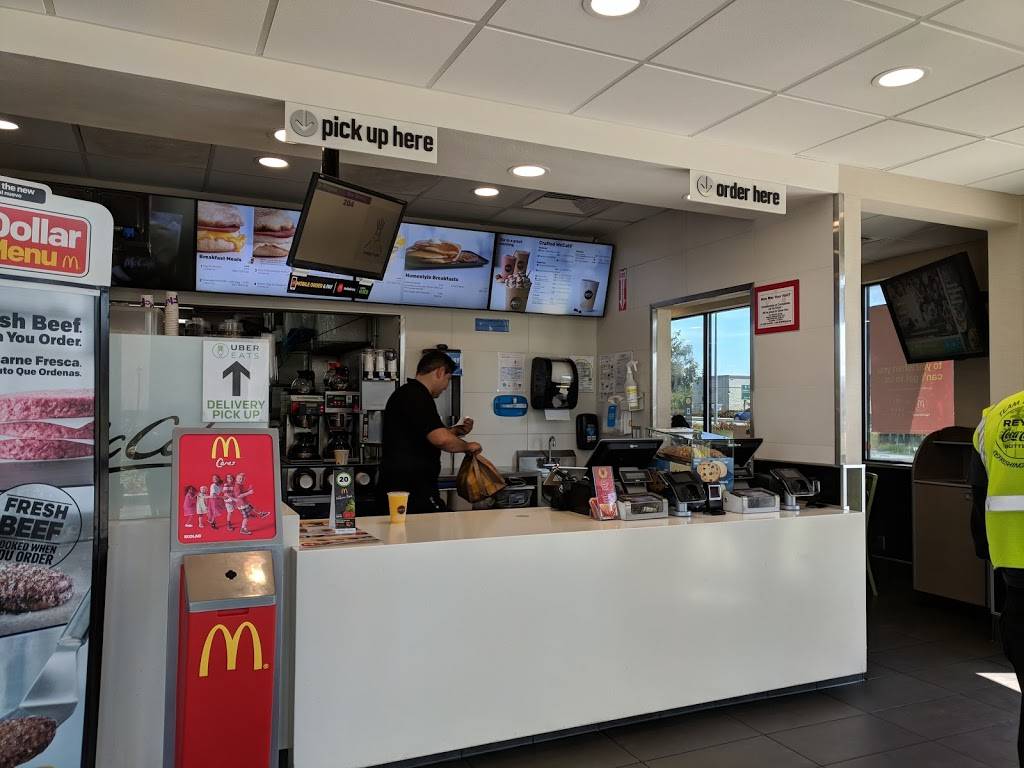 McDonalds | cafe | 2201 N Rose Ave, Oxnard, CA 93030, USA | 8052789377 OR +1 805-278-9377