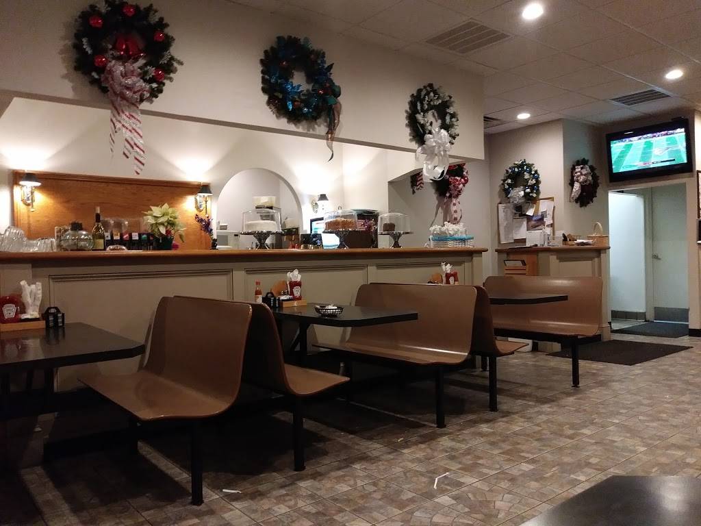 Debbies Kitchen | restaurant | 13155 Mountain Rd, Glen Allen, VA 23059, USA | 8047522432 OR +1 804-752-2432