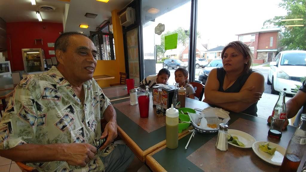 Mis Tacos | restaurant | 4308 W Marquette Rd, Chicago, IL 60629, USA | 7735855310 OR +1 773-585-5310