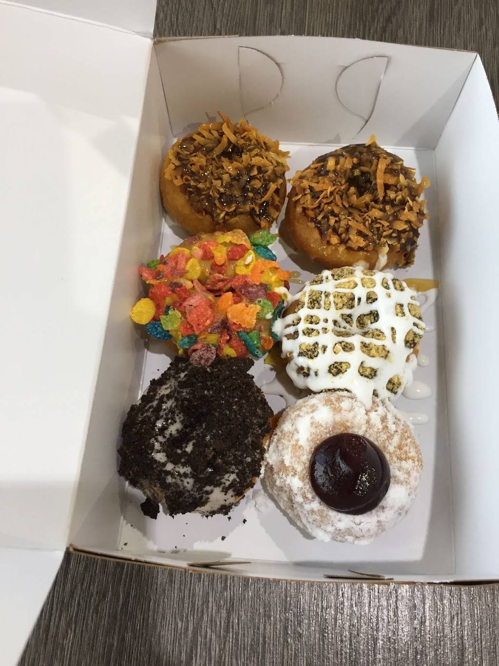 Mini Doughnut Factory - St Pete | restaurant | 730 4th St N, St. Petersburg, FL 33701, USA | 7272587531 OR +1 727-258-7531