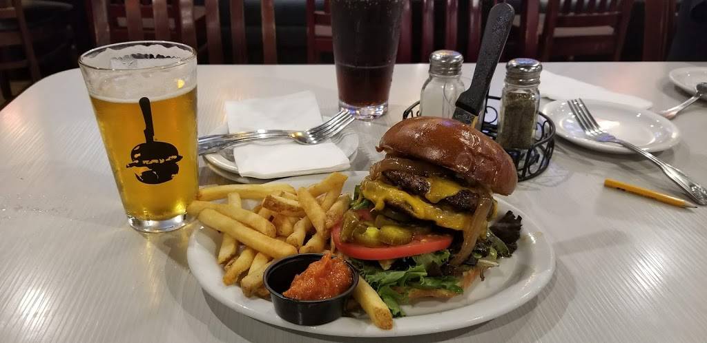 Slaters 50/50 | restaurant | 6362 E Santa Ana Canyon Rd, Anaheim, CA 92807, USA | 7146028115 OR +1 714-602-8115