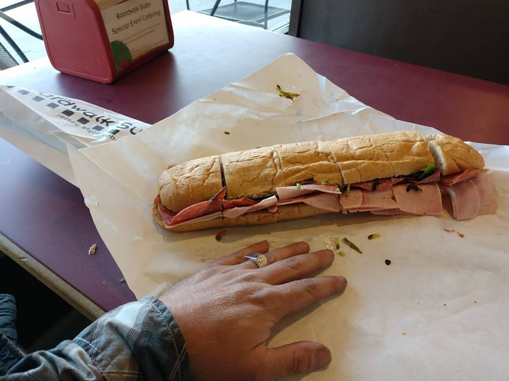 Boardwalk Subs | restaurant | 3083 Broadmoor Ave SE, Kentwood, MI 49512, USA | 6169493218 OR +1 616-949-3218