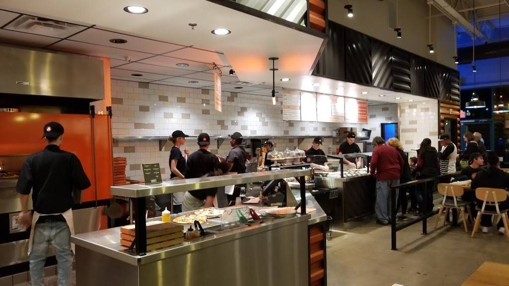 Blaze Pizza | meal takeaway | 2051-A, Theatre Dr, Paso Robles, CA 93446, USA | 8058252002 OR +1 805-825-2002
