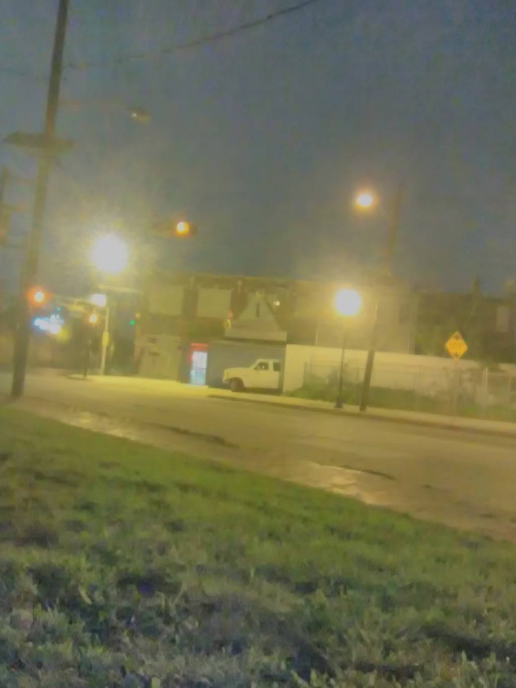 Berts Steak & Sub House | meal takeaway | 700 Haddon Ave, Camden, NJ 08103, USA | 8569642000 OR +1 856-964-2000