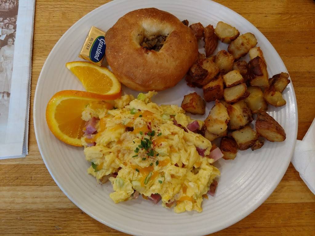 Manna Cafe & Bakery | bakery | 611 N Sherman Ave, Madison, WI 53704, USA | 6086635500 OR +1 608-663-5500