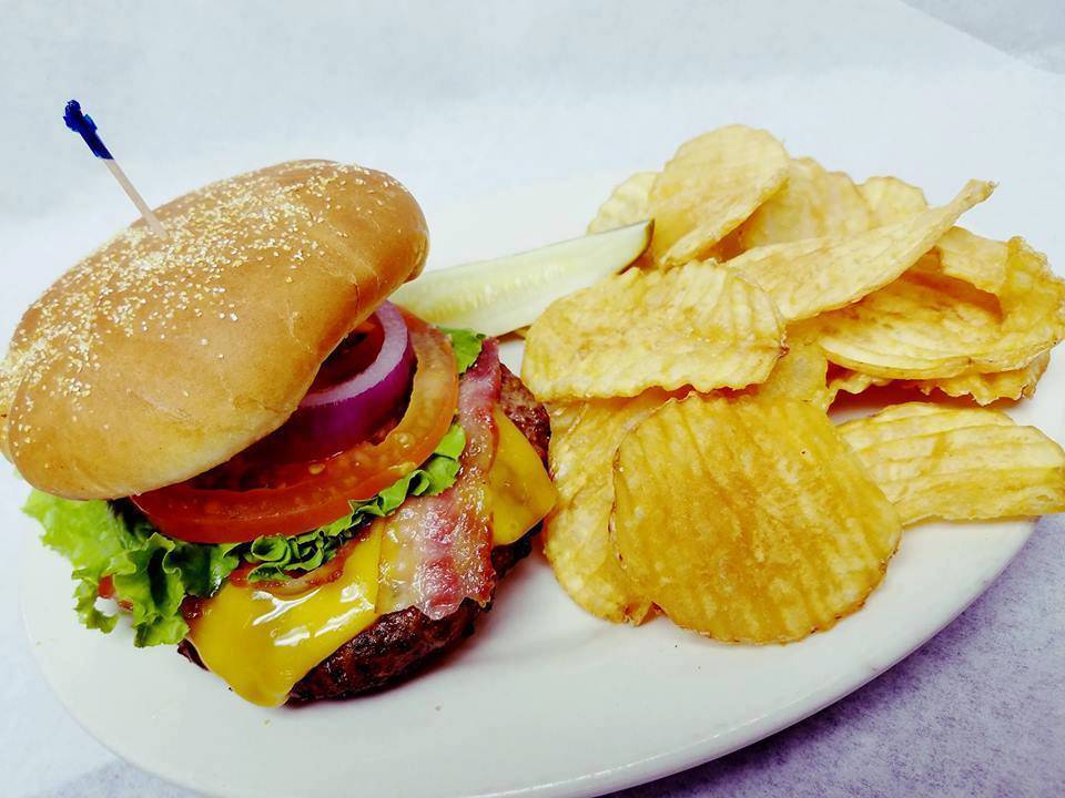 Bungalow Joes Family Grill and Pub. | restaurant | 1637 Midland Trail, Shelbyville, KY 40065, USA | 5026334567 OR +1 502-633-4567