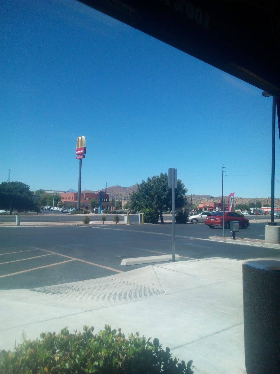 Jack in the Box | restaurant | 383 W Mariposa Rd, Nogales, AZ 85621, USA | 5203772974 OR +1 520-377-2974