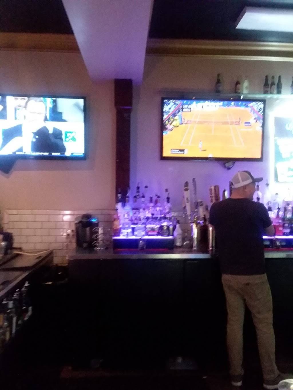 The BrickHouse Bar & Grill | restaurant | 213 Fayetteville St, Fuquay-Varina, NC 27526, USA | 9193461204 OR +1 919-346-1204